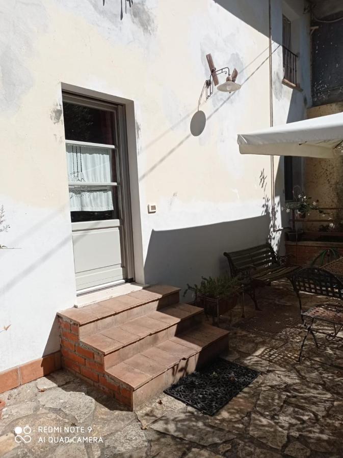Agula Relais Appartamento Pugnano Екстериор снимка
